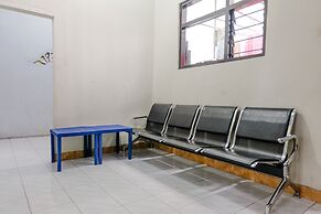 SPOT ON 2723 Gatsu Kost