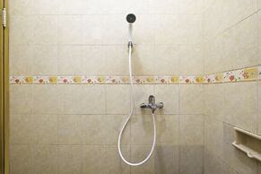 OYO 2728 Sinulingga Residence