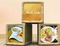 Marle' Lodge Bed & Breakfast
