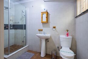 Marle' Lodge Bed & Breakfast