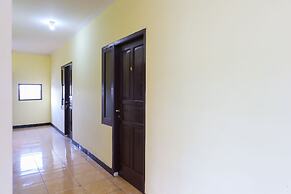 OYO 2547 Assirot Residence