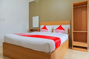 OYO 2547 Assirot Residence