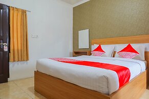 OYO 2547 Assirot Residence