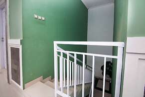 Super OYO 2808 D'residence Syariah