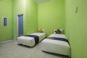 OYO 2859 Fatan Costel Syariah