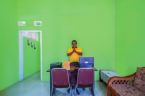 OYO 2859 Fatan Costel Syariah