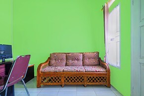 OYO 2859 Fatan Costel Syariah