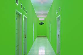 OYO 2859 Fatan Costel Syariah