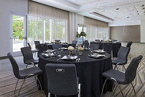 Aloft Little Rock West
