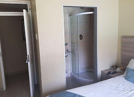 Lauren Palace Guest House