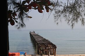 Sandy Beach Bungalows