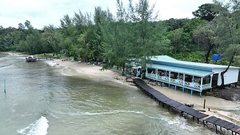 Sandy Beach Bungalows