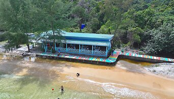 Sandy Beach Bungalows