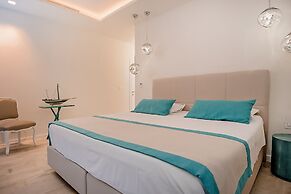 Beachfront Villa Seven Sins with Pool