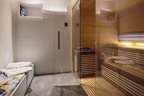 Beachfront Villa Azzurro With Pool