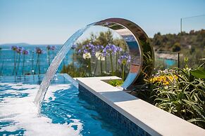 Beachfront Villa Azzurro With Pool