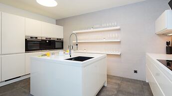 Beachfront Villa Azzurro With Pool