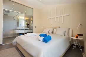 Beachfront Villa Azzurro With Pool