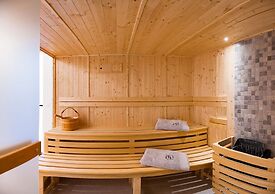 Luxury Villa Silent with Infinity Pool