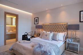 Luxury Villa Silent with Infinity Pool