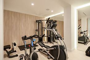 Luxury Villa Silent with Infinity Pool