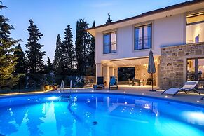 Luxury Villa Hvar Enigma with Pool