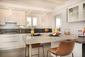 Villa Red Hacienda with Pool