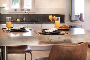 Villa Red Hacienda with Pool