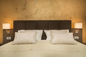 Villa Red Hacienda with Pool