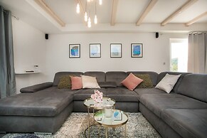 Villa Red Hacienda with Pool