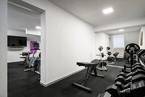 Beachfront Villa Grey Martini with Pool