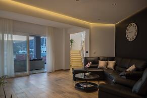 Beachfront Villa Seashell with Pool