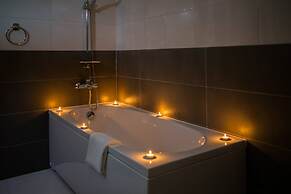 Beachfront Villa Seashell with Pool