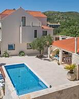 Luxury Villa Dolce Vita with Pool