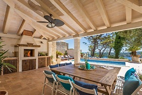 Luxury Villa Dolce Vita with Pool