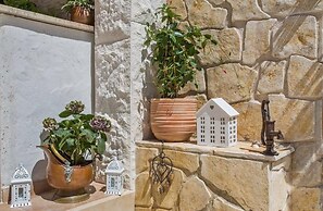 Luxury Villa Dolce Vita with Pool