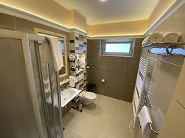 Integrated Hotel Arbia - Villa Magdalena