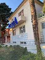 Integrated Hotel Arbia - Villa Magdalena