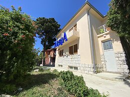 Integrated Hotel Arbia - Villa Magdalena