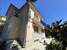 Integrated Hotel Arbia - Villa Magdalena