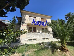 Integrated Hotel Arbia - Villa Magdalena