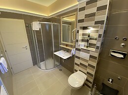 Integrated Hotel Arbia - Villa Magdalena