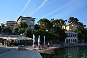 Integrated Hotel Arbia - Villa Magdalena