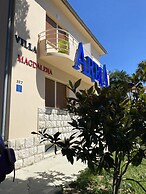 Integrated Hotel Arbia - Villa Magdalena