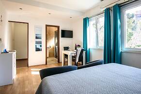 California Apartments II