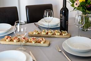 California Apartments II