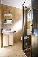 California Apartments II