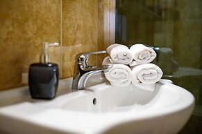 California Apartments II