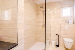 Luxury Villa White Velvet with Pool