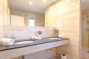 Luxury Villa White Velvet with Pool